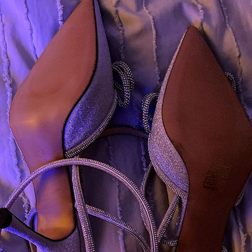 Perfect heels - Picture 3 of 5